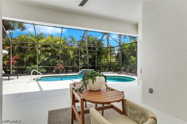 6132 Highwood Park LN, Naples, FL 34110