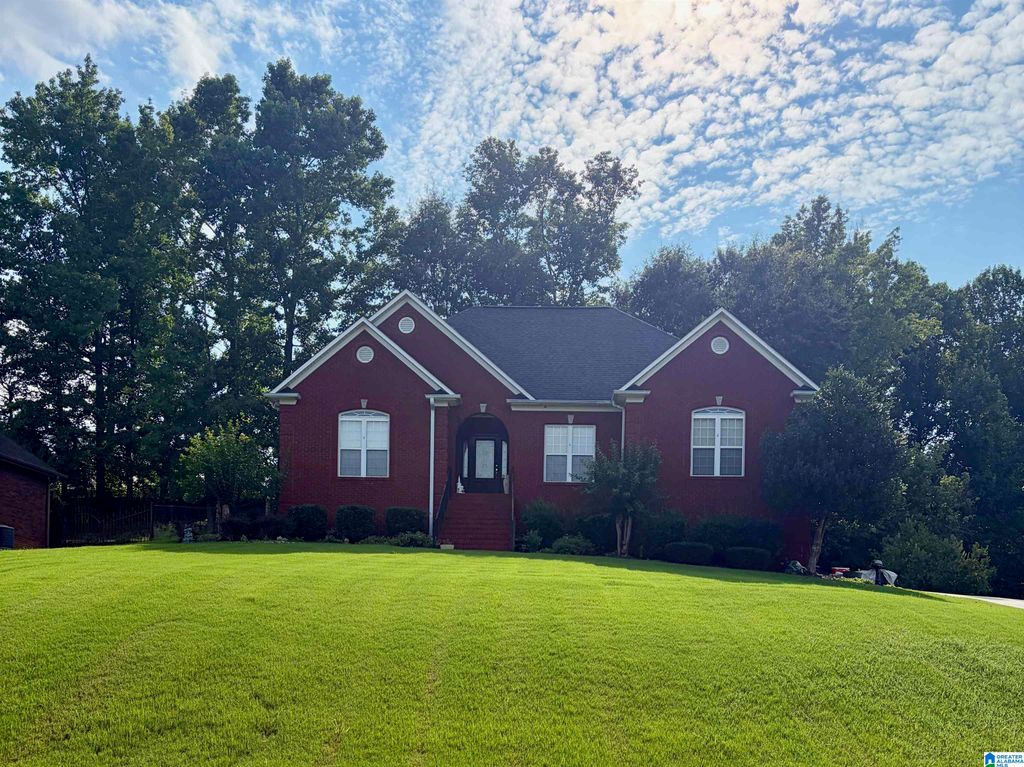 6054 LAKESIDE DRIVE, Mount Olive, AL 35117