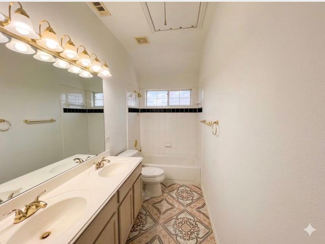 4500 Shadowridge Drive, The Colony, TX 75056