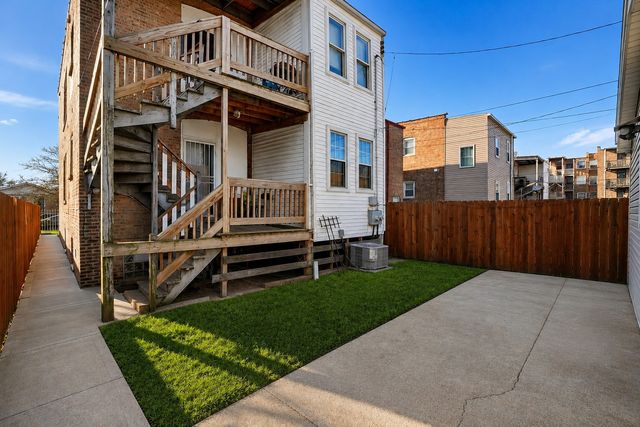 6225 S Seeley Avenue, Chicago, IL 60636