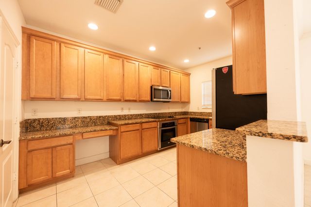 530 S Federal Highway 8, Lake Worth Beach, FL 33460