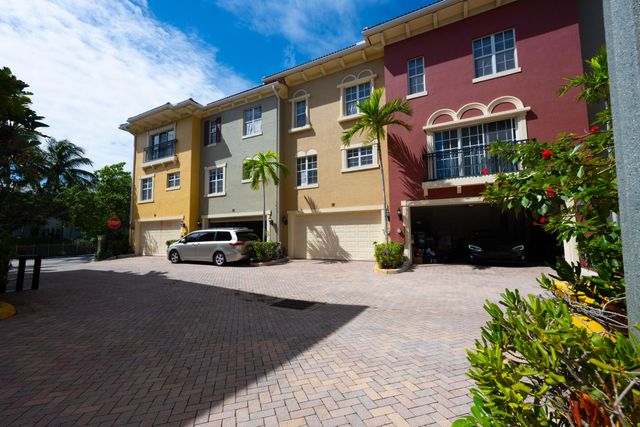530 S Federal Highway 8, Lake Worth Beach, FL 33460