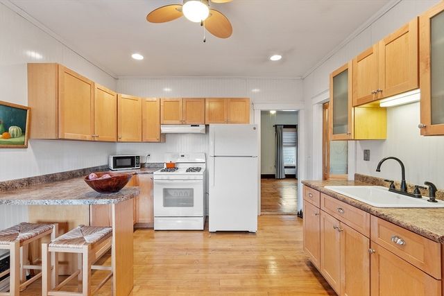 10-12 Otis St, Fitchburg, MA 01420