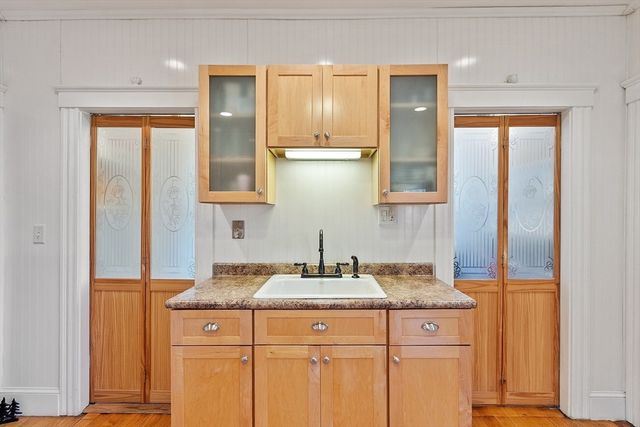 10-12 Otis St, Fitchburg, MA 01420