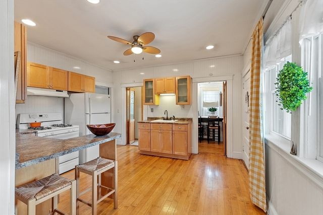 10-12 Otis St, Fitchburg, MA 01420