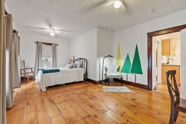 10-12 Otis St, Fitchburg, MA 01420