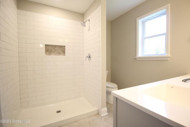 15a Wyatt's Way, Clifton Park, NY 12065