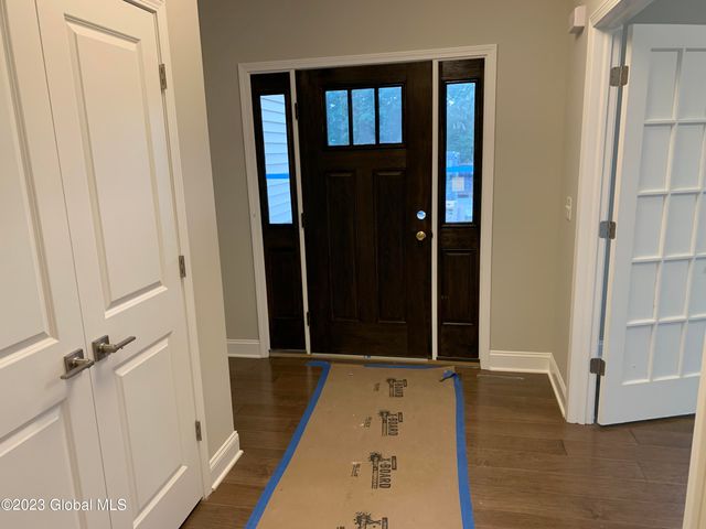 15a Wyatt's Way, Clifton Park, NY 12065