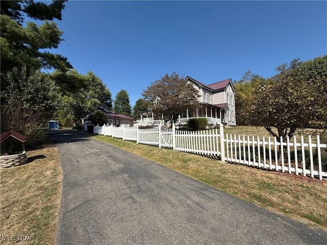 450 Two Ridge Road, Wintersville, OH 43953