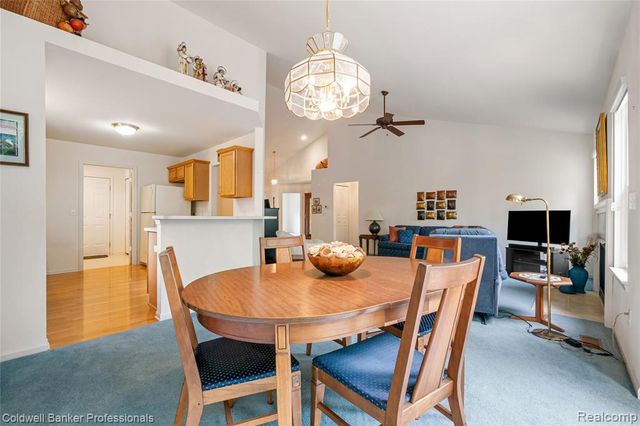 8178 Springdale Drive, White Lake, MI 48386