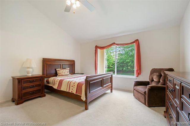 8178 Springdale Drive, White Lake, MI 48386