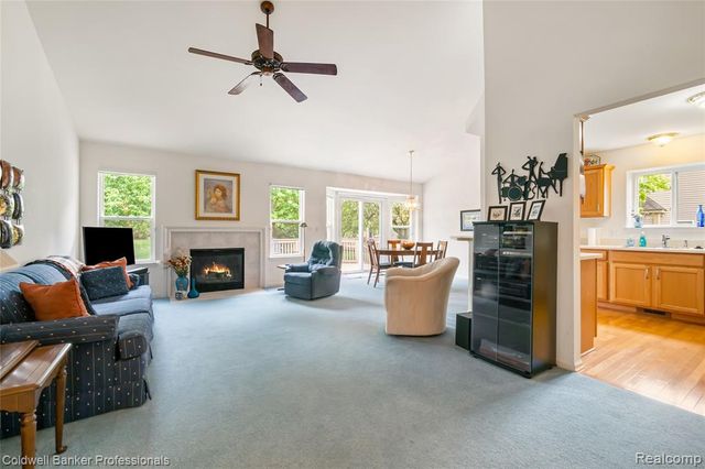 8178 Springdale Drive, White Lake, MI 48386