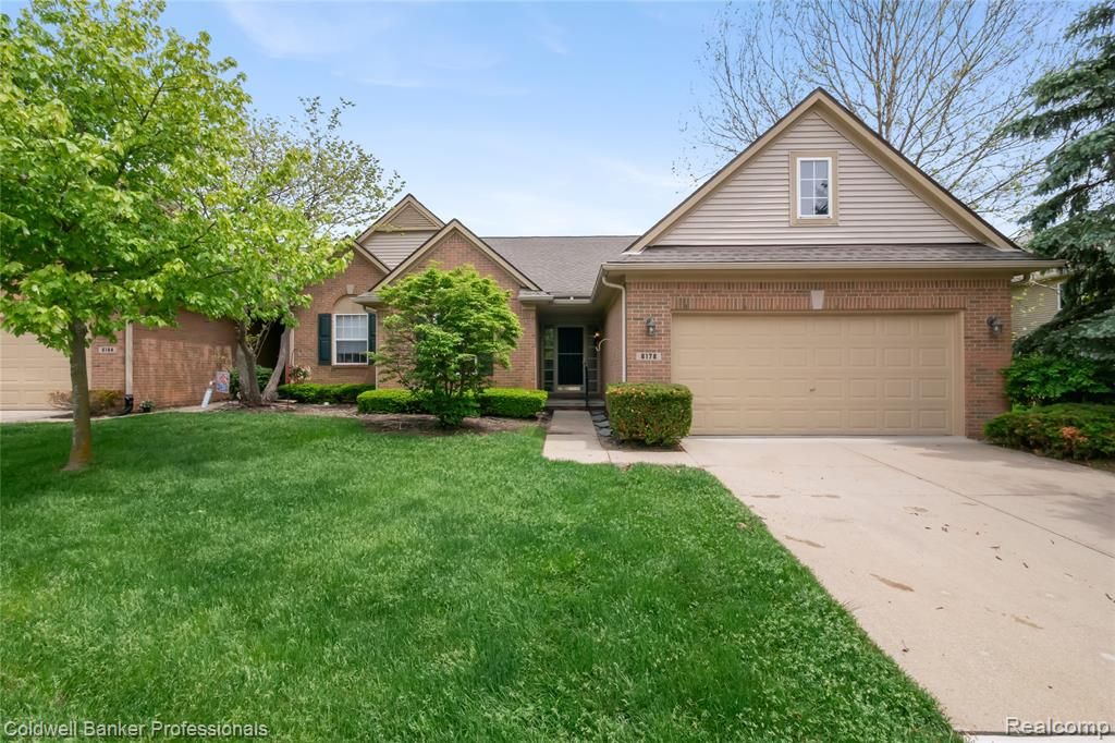 8178 Springdale Drive, White Lake, MI 48386