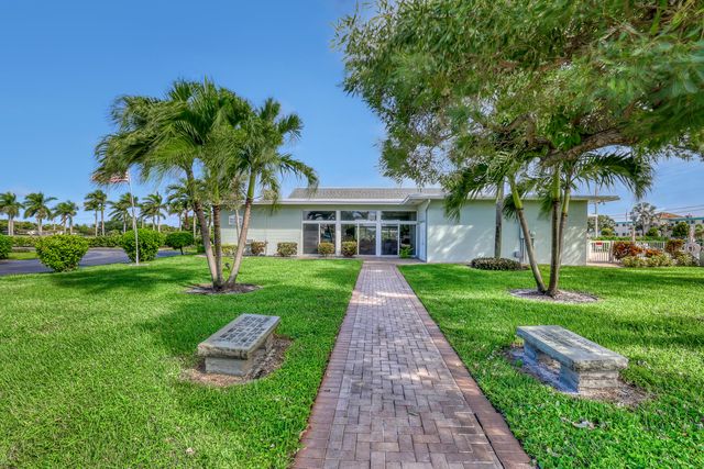 245 Main Boulevard B, Boynton Beach, FL 33435