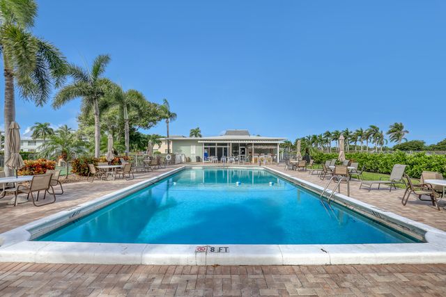 245 Main Boulevard B, Boynton Beach, FL 33435
