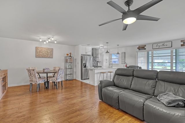 245 Main Boulevard B, Boynton Beach, FL 33435
