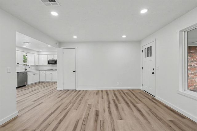 3108 Simmons Drive, Del City, OK 73115
