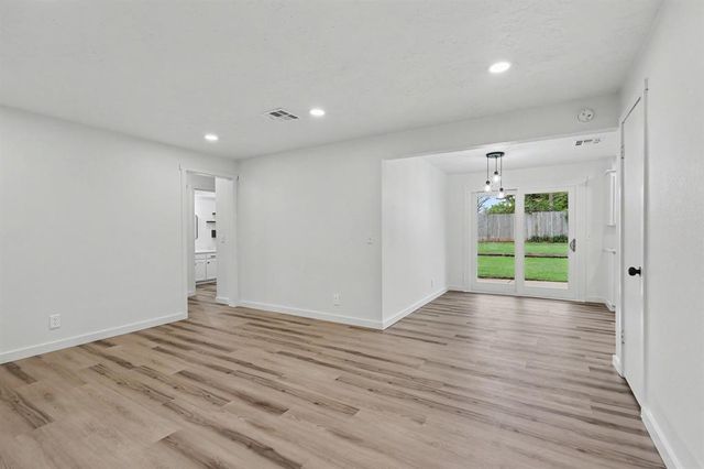 3108 Simmons Drive, Del City, OK 73115