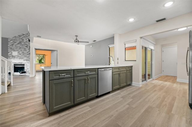 15 VILLAGE CIRCLE 15, Palm Coast, FL 32164