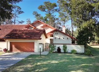 15 VILLAGE CIRCLE 15, Palm Coast, FL 32164