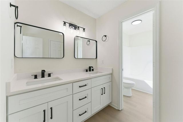 1200 TOM HULSEY Drive, Canton, GA 30115