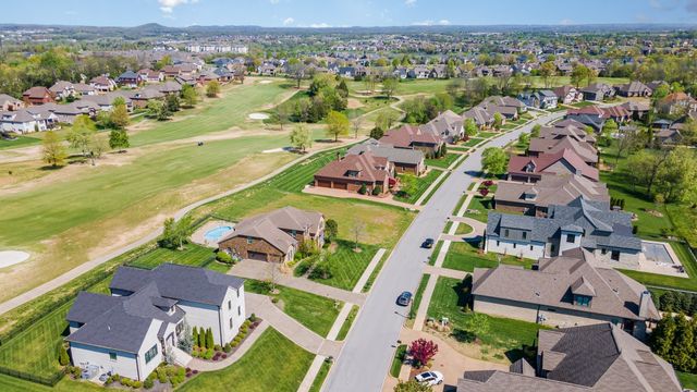 1646 Boardwalk Pl, Gallatin, TN 37066