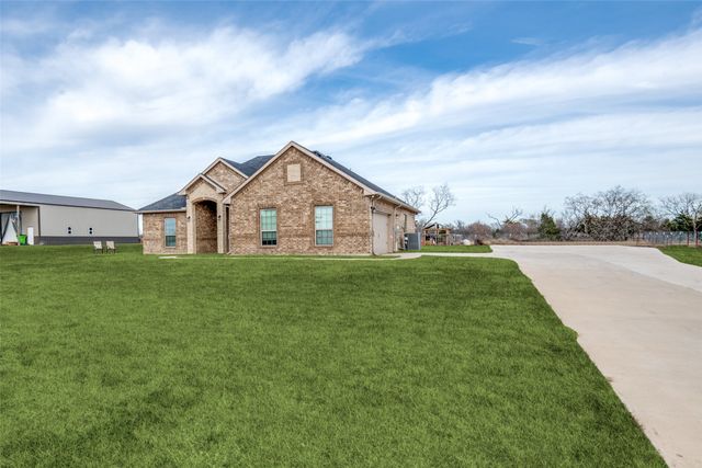 2234 Westpoint Circle, Terrell, TX 75161