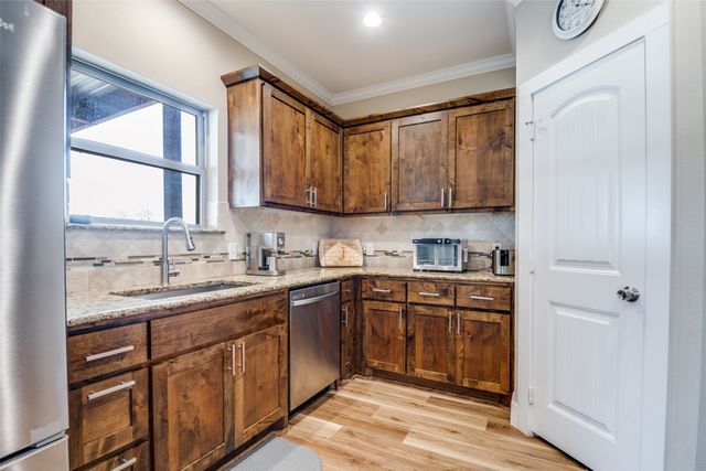 2234 Westpoint Circle, Terrell, TX 75161