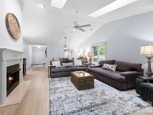 83 Laurel Ridge Place, Hendersonville, NC 28739