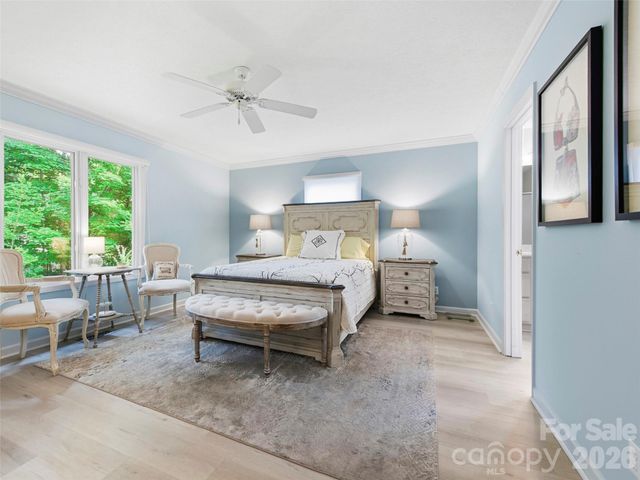 83 Laurel Ridge Place, Hendersonville, NC 28739