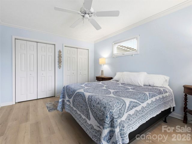83 Laurel Ridge Place, Hendersonville, NC 28739