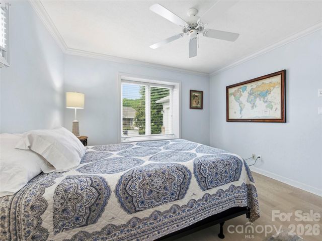 83 Laurel Ridge Place, Hendersonville, NC 28739
