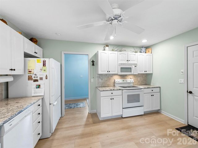 83 Laurel Ridge Place, Hendersonville, NC 28739