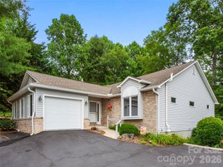 83 Laurel Ridge Place, Hendersonville, NC 28739