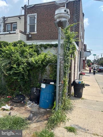 1454 S NEWKIRK ST, Philadelphia, PA 19146