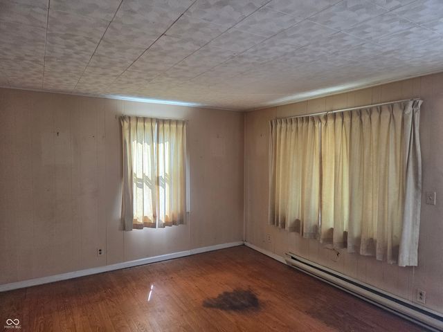 41 N Ross Street, Columbus, IN 47201