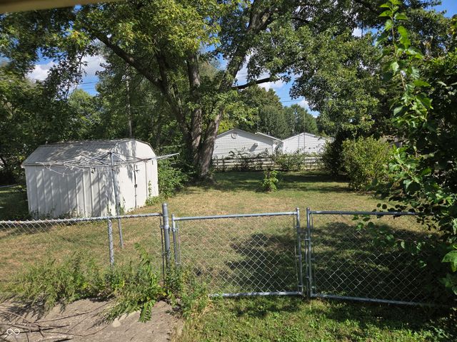 41 N Ross Street, Columbus, IN 47201