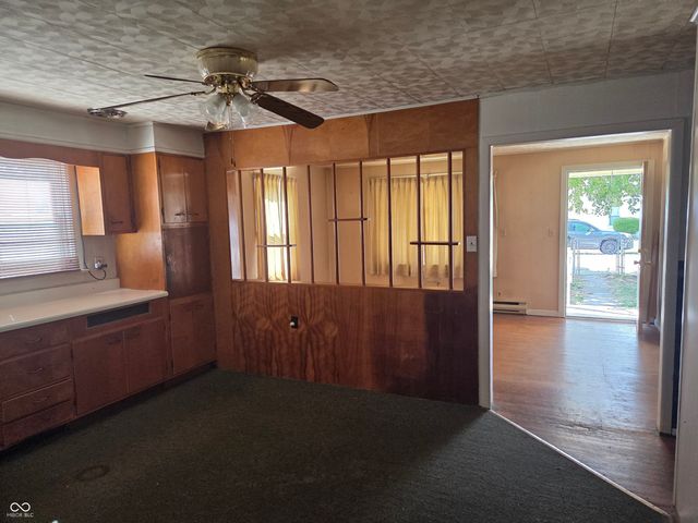 41 N Ross Street, Columbus, IN 47201