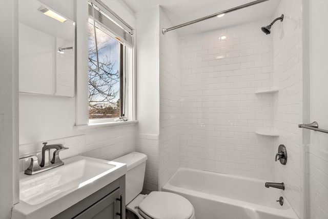 36 Sewall 2, Marblehead, MA 01945