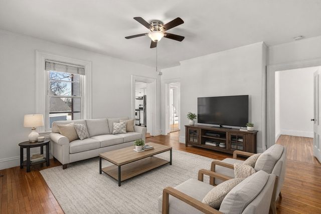 36 Sewall 2, Marblehead, MA 01945