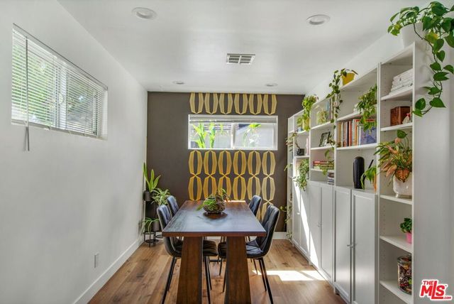 6567 5th Avenue, Los Angeles, CA 90043