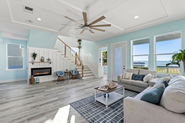 9417 Vista Bella, Galveston, TX 77554