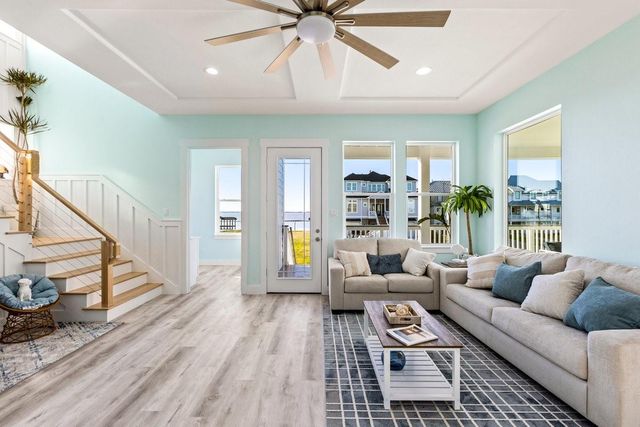 9417 Vista Bella, Galveston, TX 77554