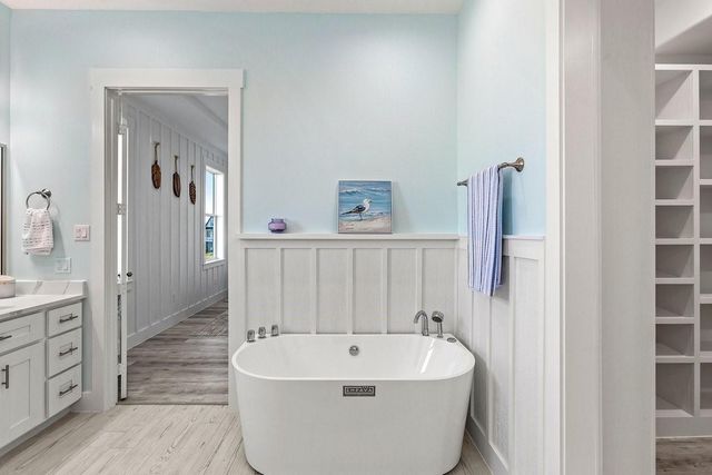 9417 Vista Bella, Galveston, TX 77554