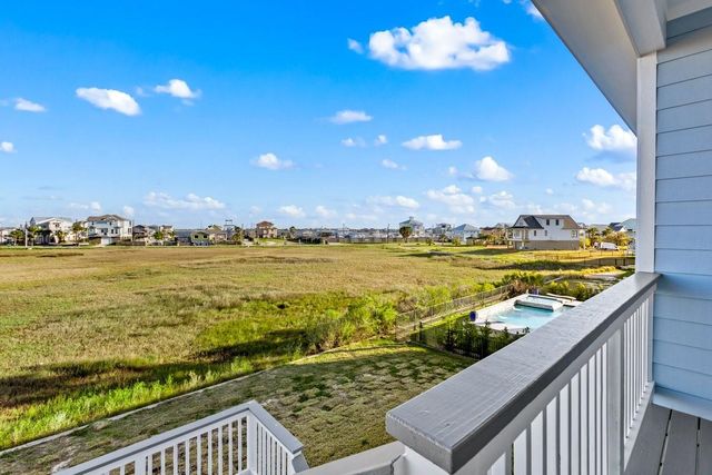 9417 Vista Bella, Galveston, TX 77554