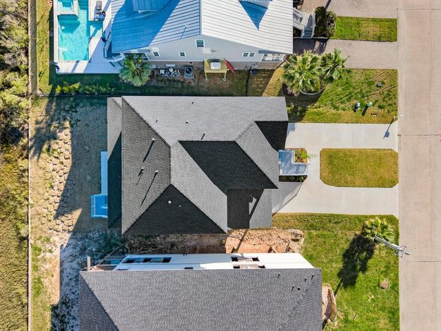 9417 Vista Bella, Galveston, TX 77554