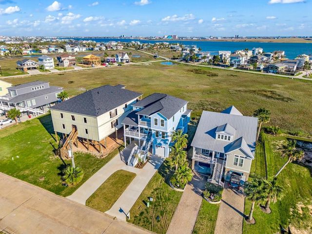 9417 Vista Bella, Galveston, TX 77554
