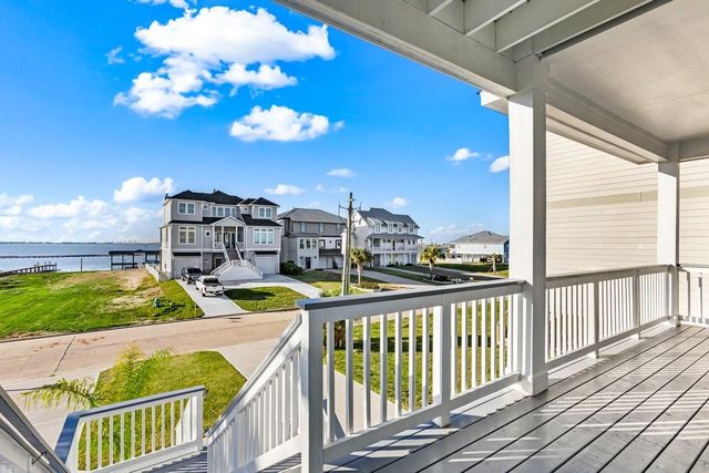 9417 Vista Bella, Galveston, TX 77554