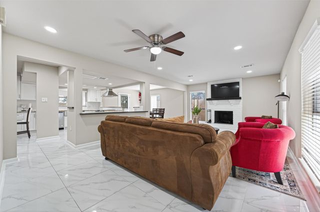 23418 Briarcreek Boulevard, Spring, TX 77373