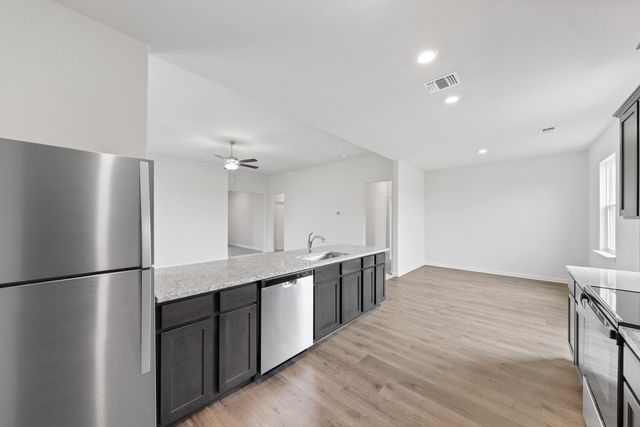 10125 Throttle Lane, Fort Worth, TX 76131